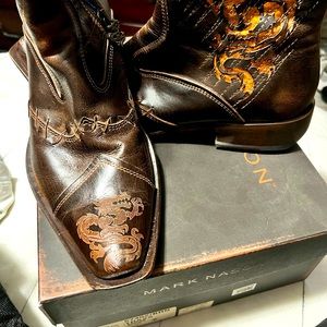 Size 10.5 mark nason traxx dragon rock boots in original box made in Italy